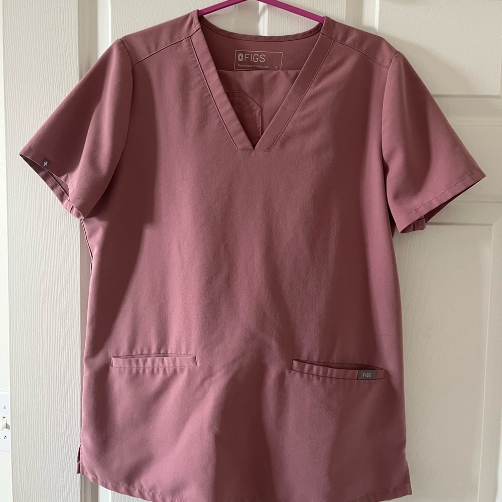 FIGS SET Size Small in Mineral Mauve (EUC)